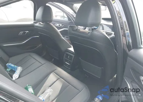 2022 BMW 330I z USA, uszkodzony, nr VIN 3MW5R1J07N8C71454